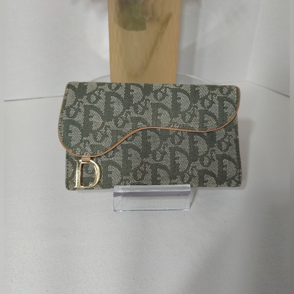 DIOR  Green Saddle Wallet - Picture 2 of 15